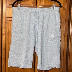 Men’s Large Grey Nike Shorts